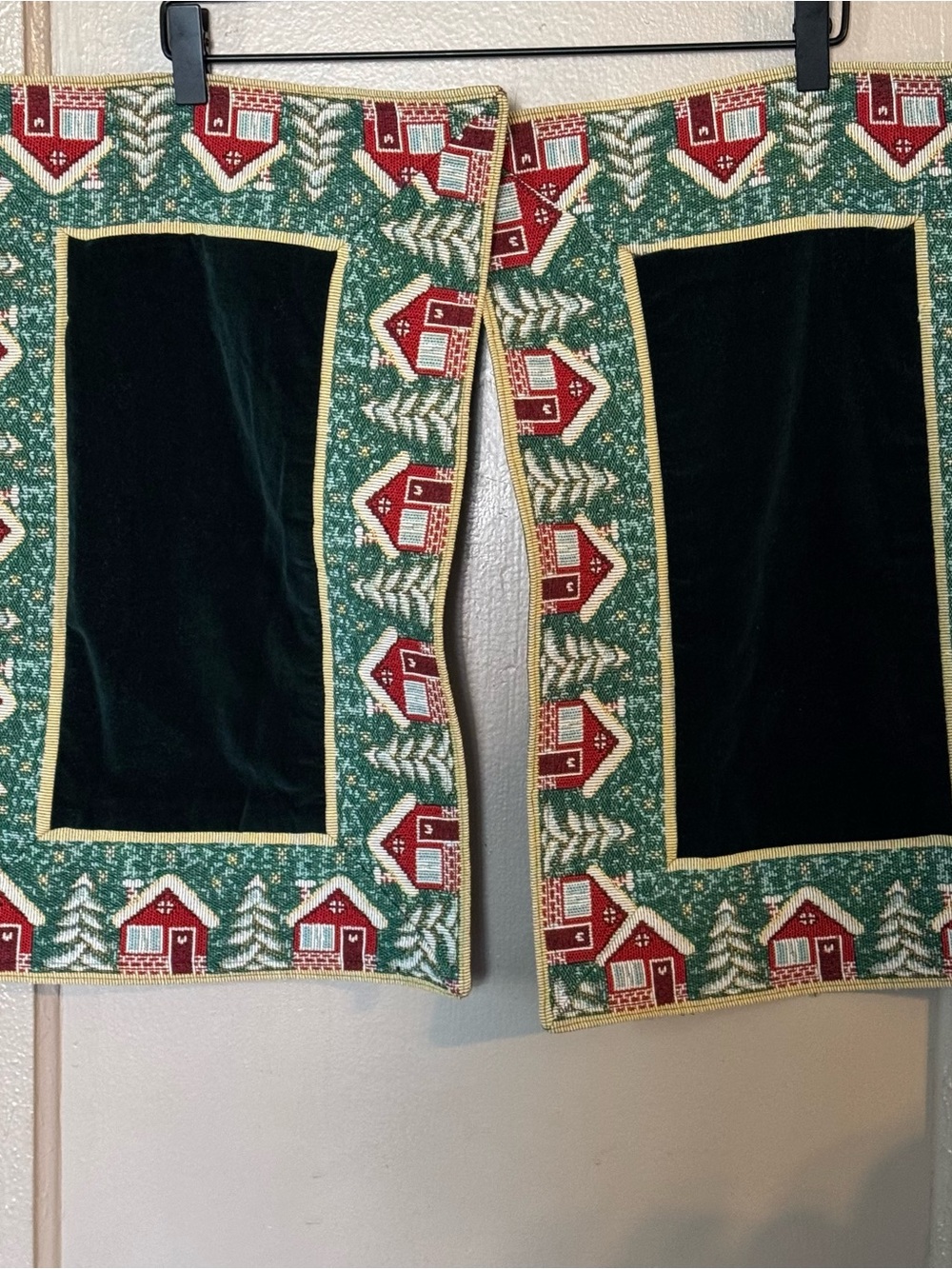 Vintage Holiday Velvet Placemat Pair Cozy Cabin Border Christmas Decor